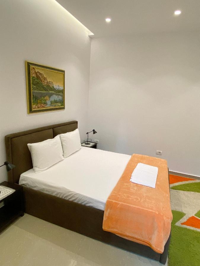Guesthouse Niko Berat Luaran gambar
